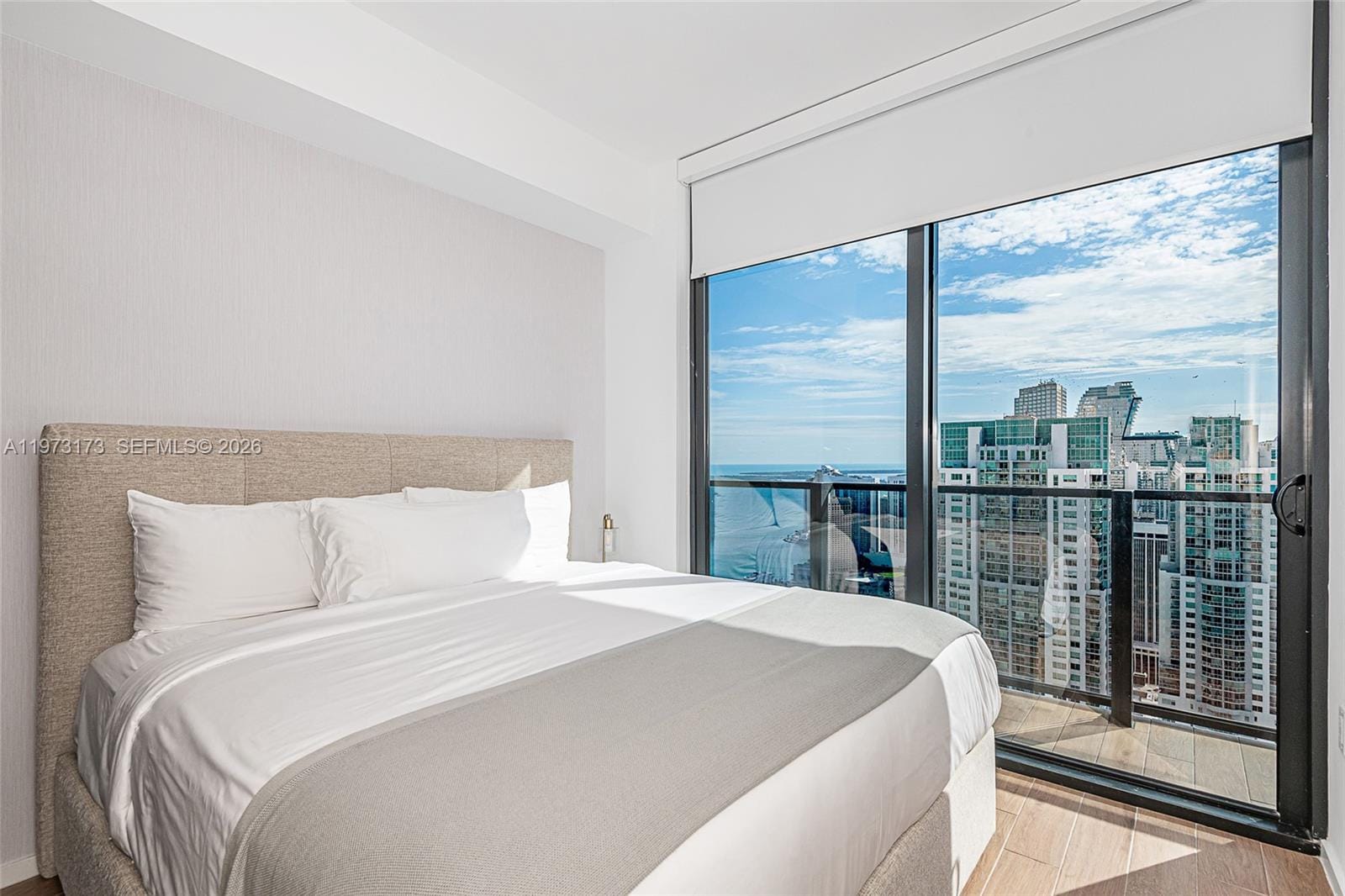 398 NE 5th Street 4512, Miami, FL 33132 photo 7