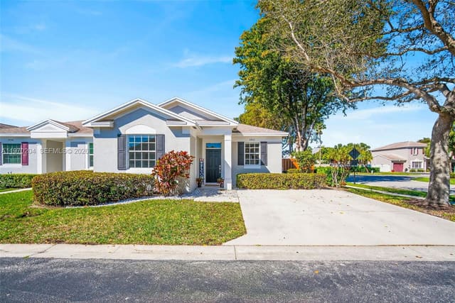 5911 Kelsey Lane, sold in Land Section 8, Tamarac, FL