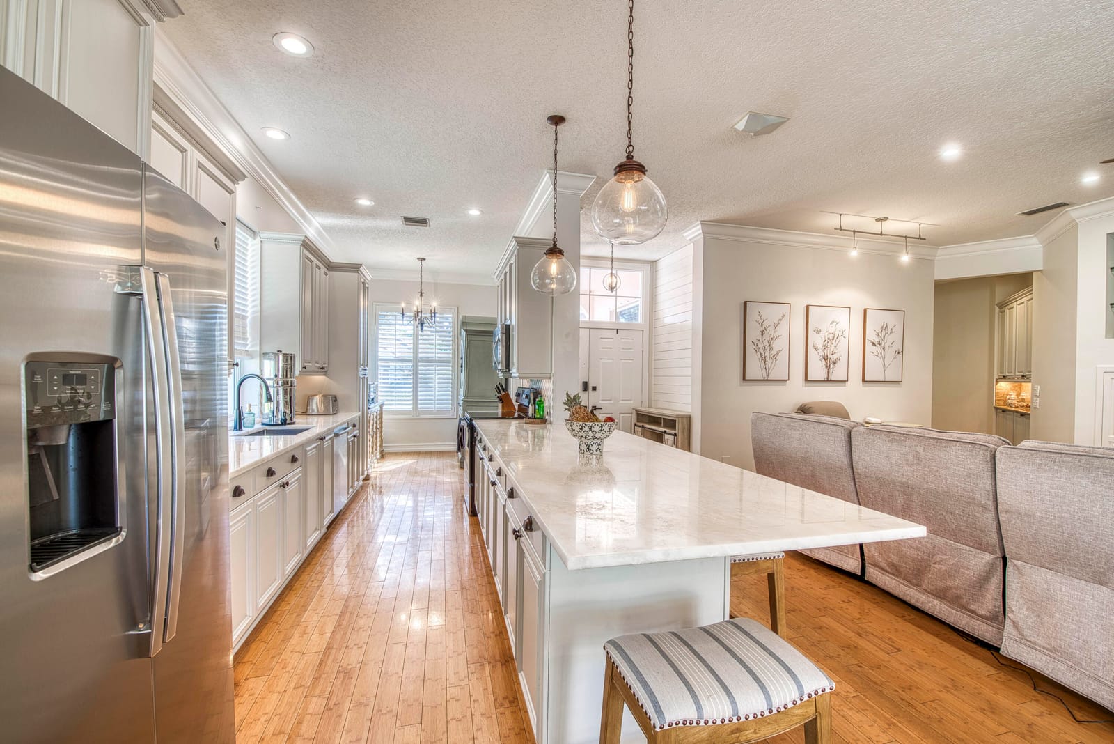 118 E Hampton Way — photo 11