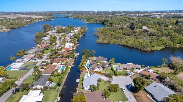 6797 Bayshore Drive, Lake Worth, FL 33462