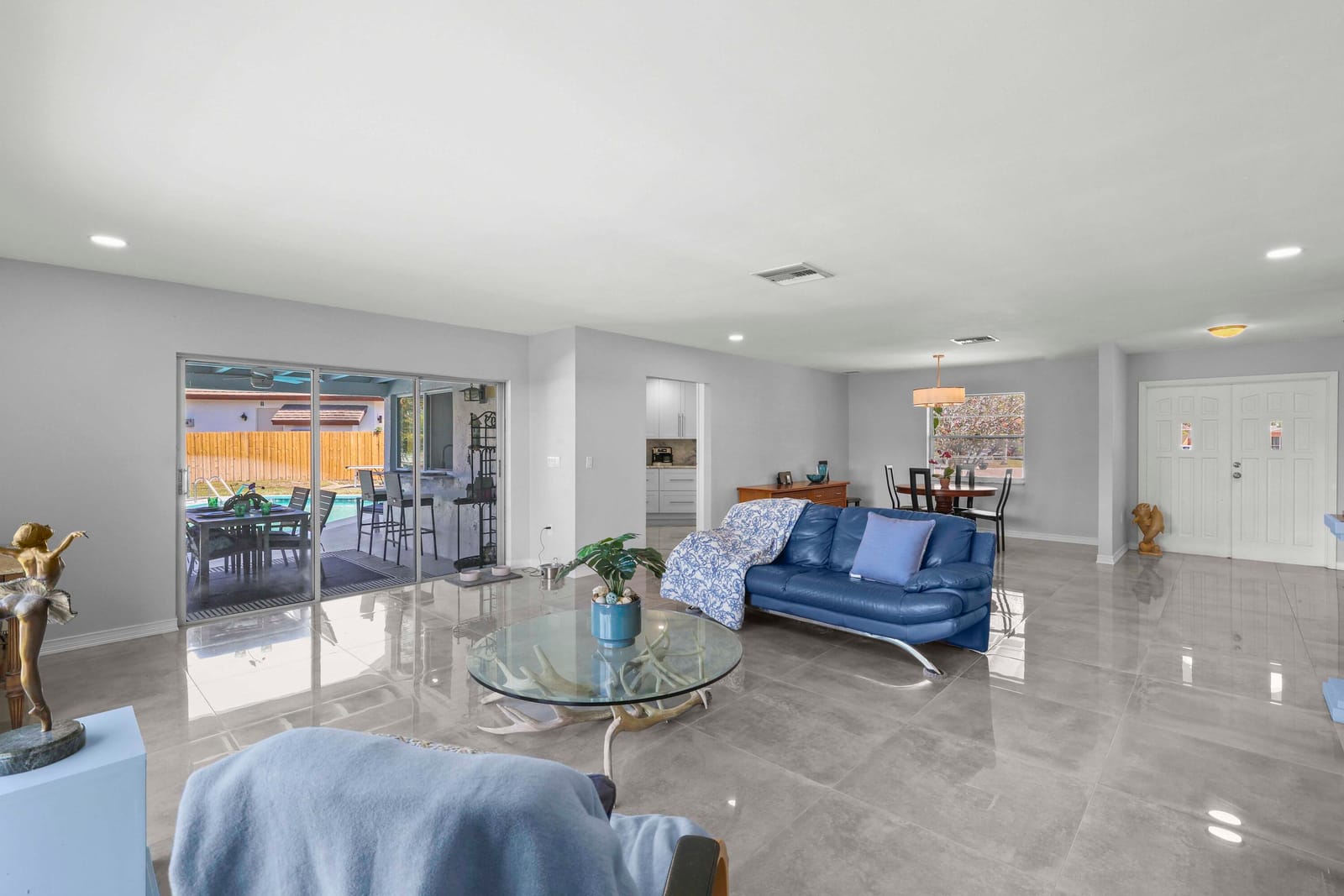 6797 Bayshore Drive — photo 8