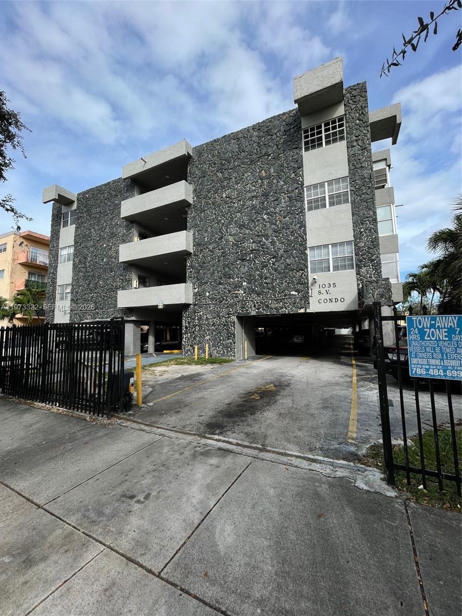 1035 W 77th Street 412, Hialeah, FL 33014, Hialeah
