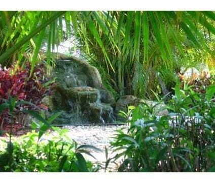 6505 Emerald Dunes Drive 204, West Palm Beach, FL 33411 photo 2