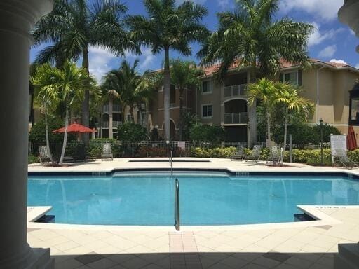 6505 Emerald Dunes Drive 204, West Palm Beach, FL 33411 photo 3