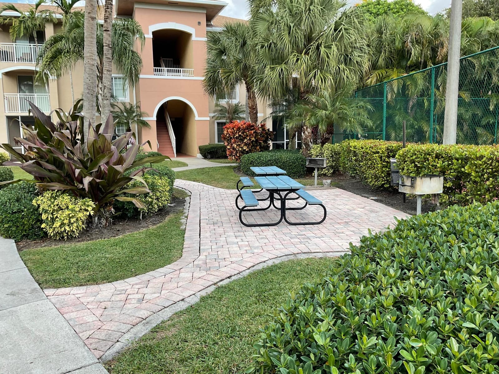 6505 Emerald Dunes Drive 204, West Palm Beach, FL 33411 photo 24
