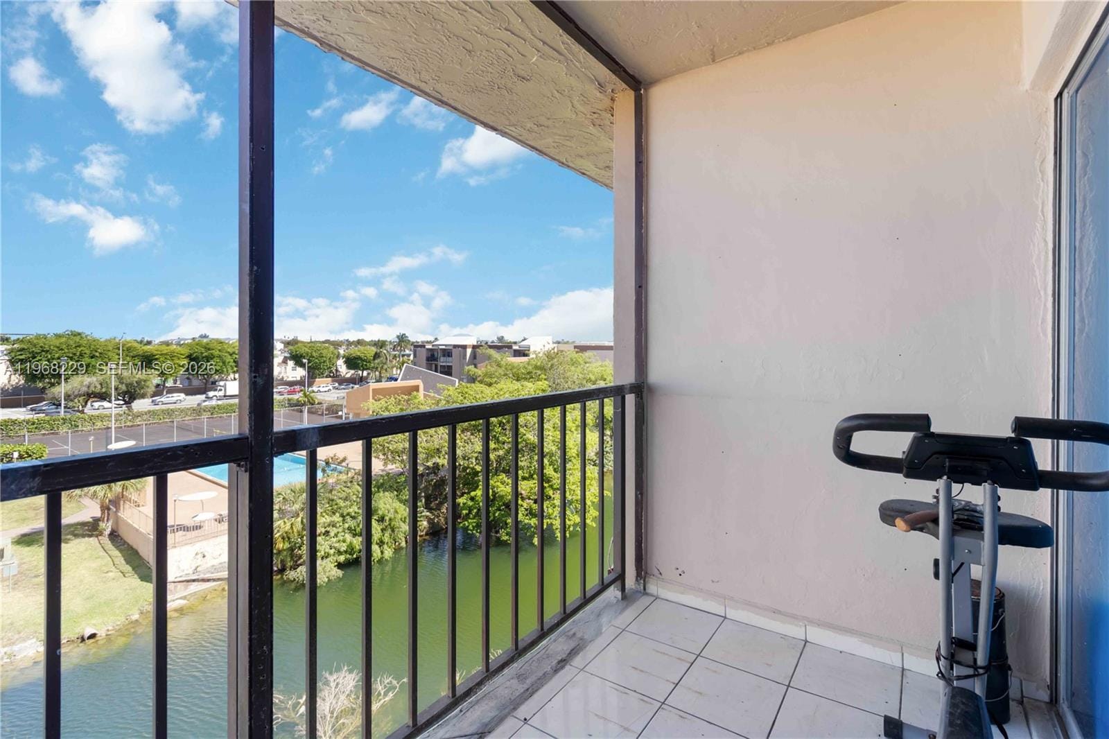 8895 Fontainebleau Boulevard 504, Miami, FL 33172 photo 18