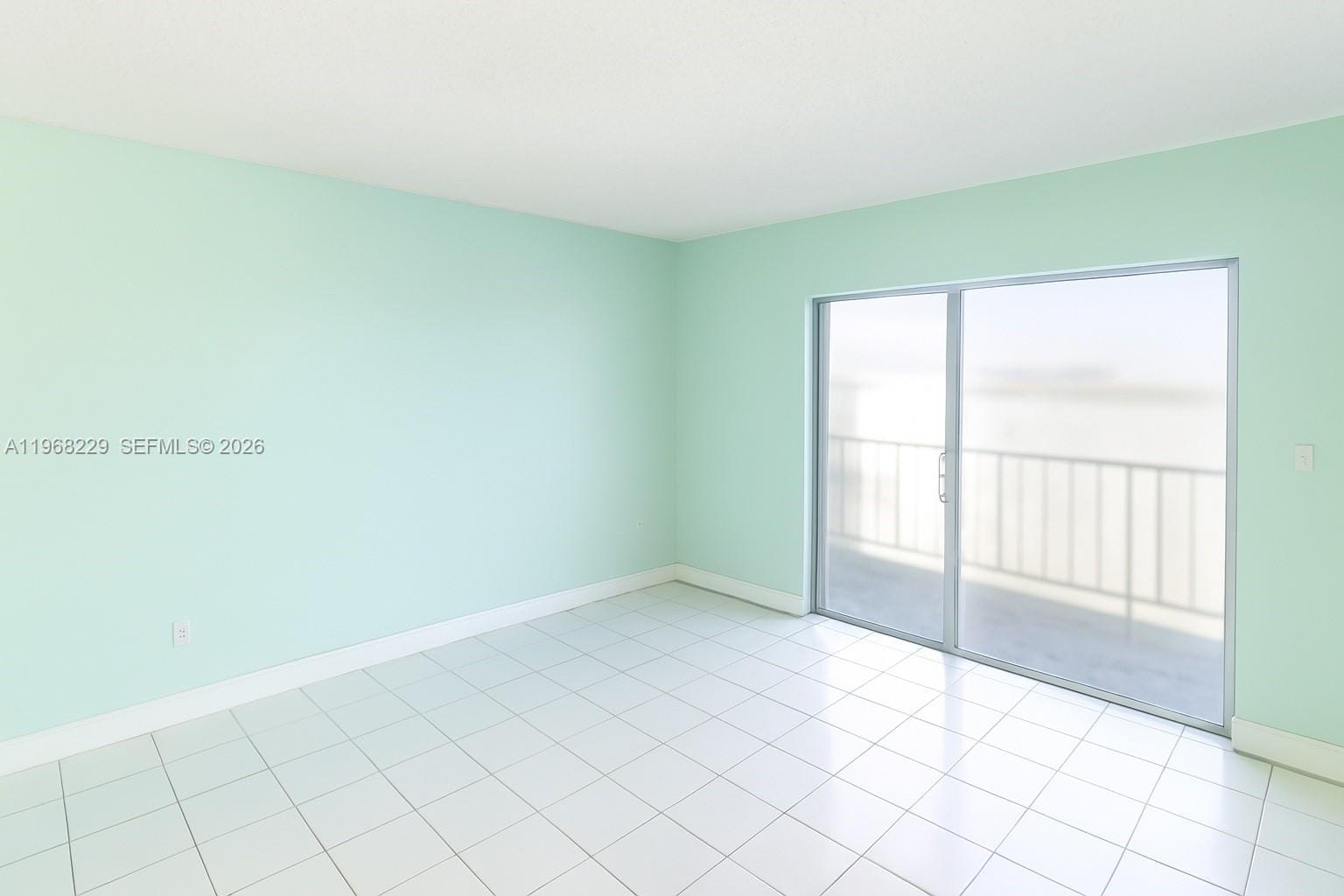 8895 Fontainebleau Boulevard 504, Miami, FL 33172 photo 3