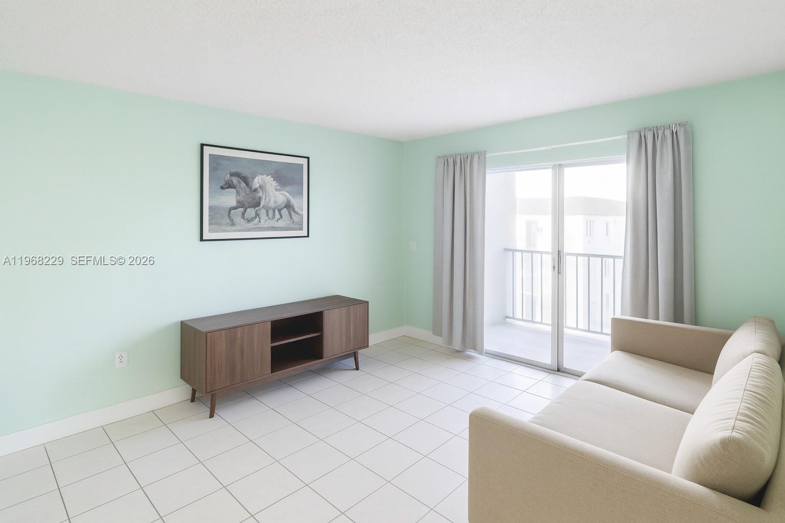 8895 Fontainebleau Boulevard 504, Miami, FL 33172 photo 5