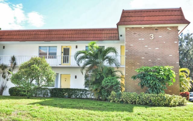 1225 NW 21st Street 309, Vista Del Lago, Stuart, FL