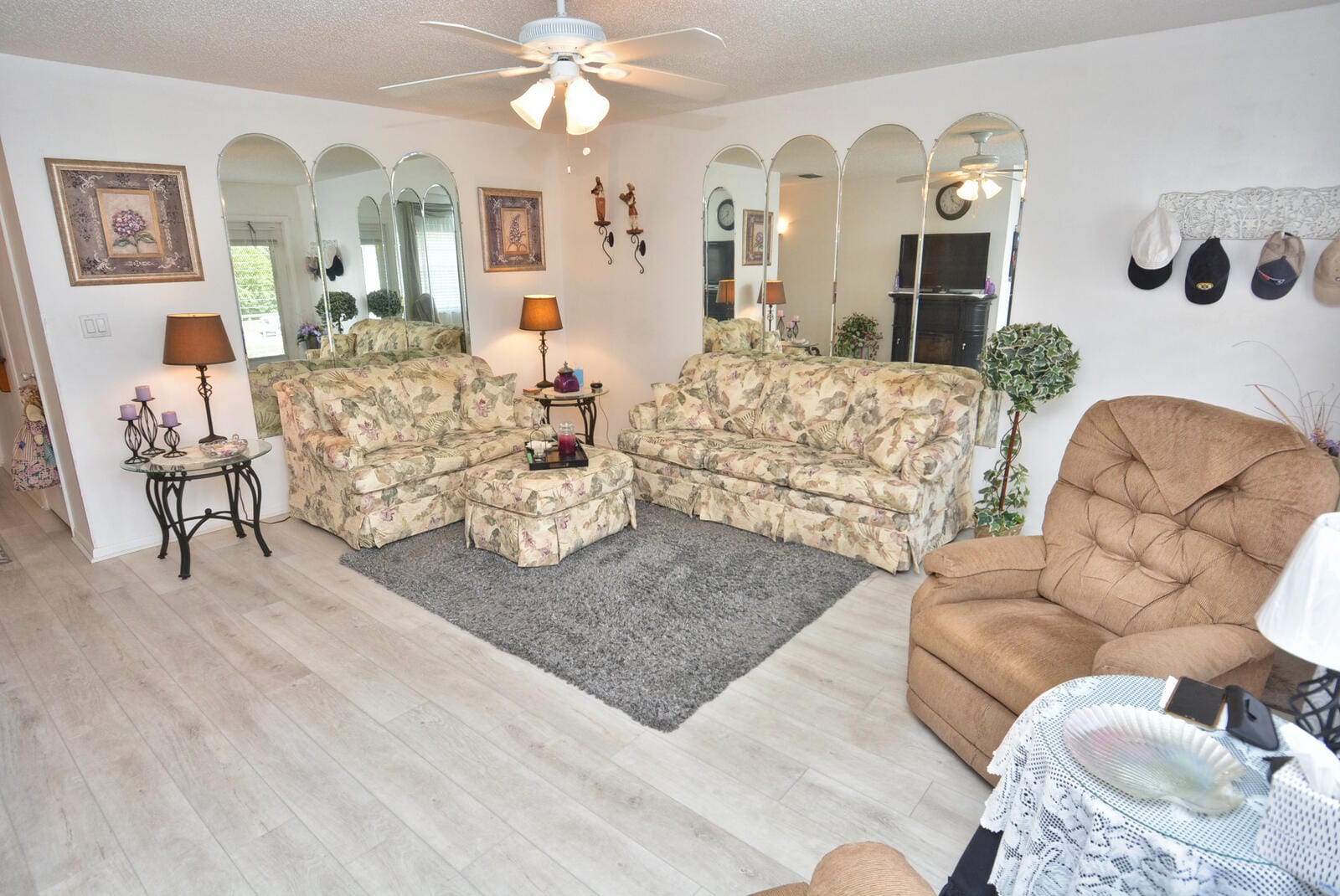 1225 NW 21st Street 309 — photo 2