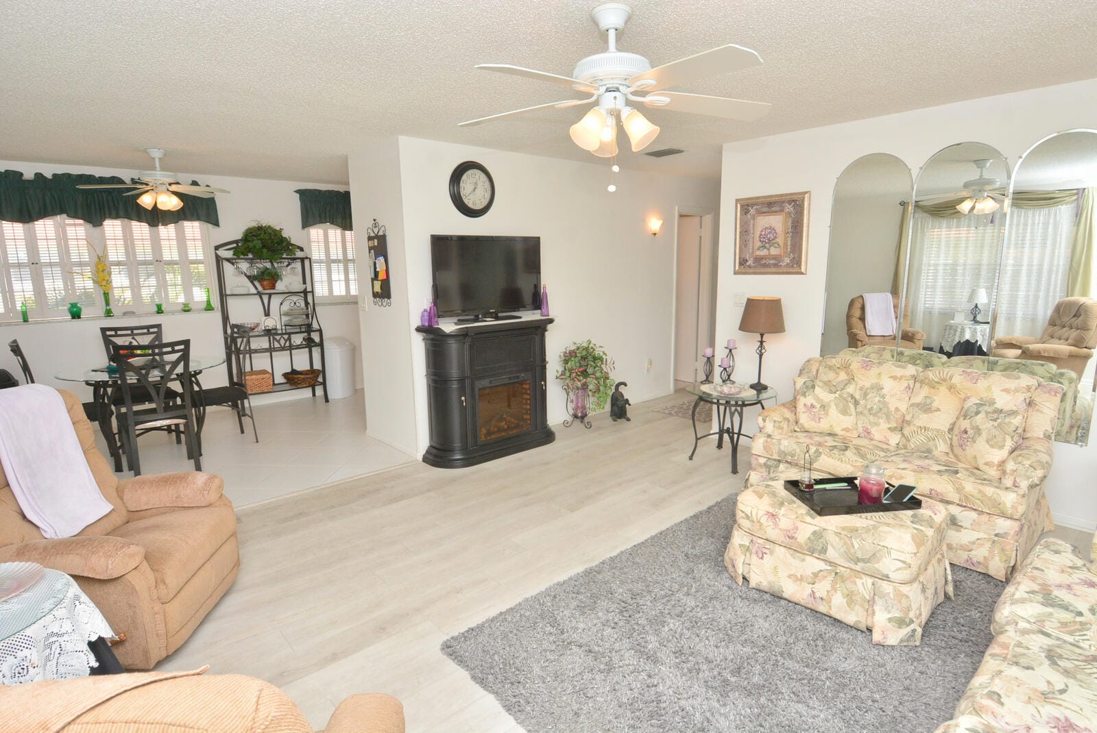 1225 NW 21st Street 309 — photo 3