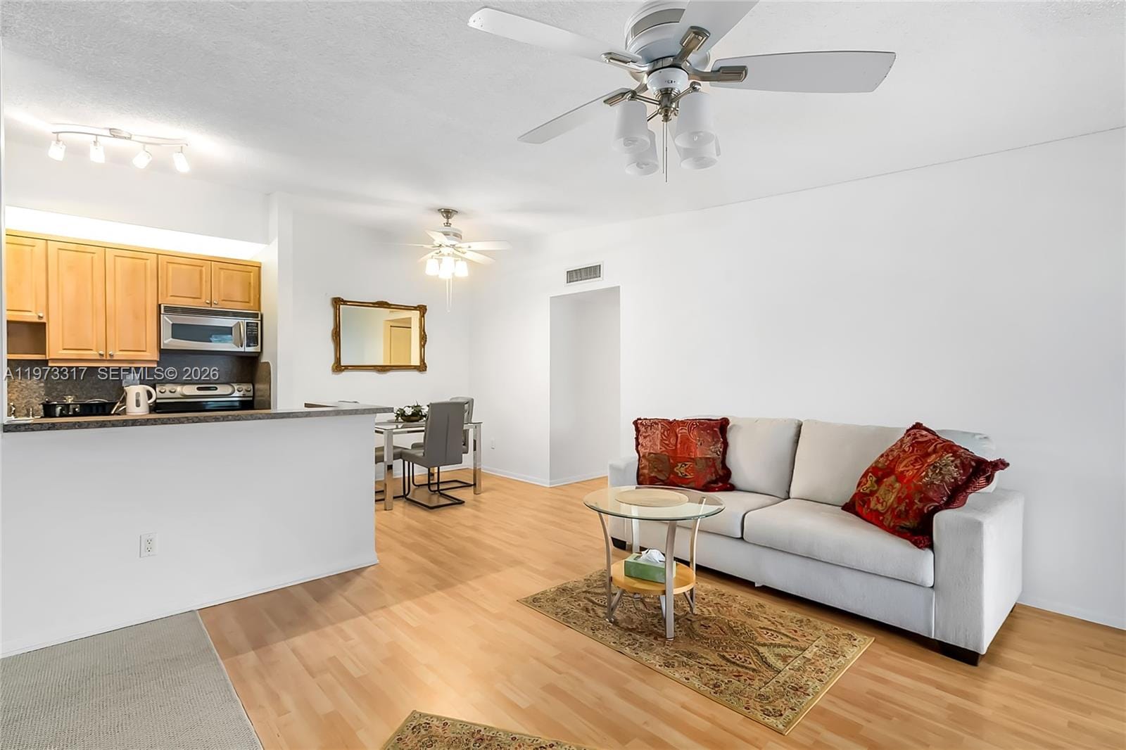 10715 W Clairmont Circle 212 — photo 2