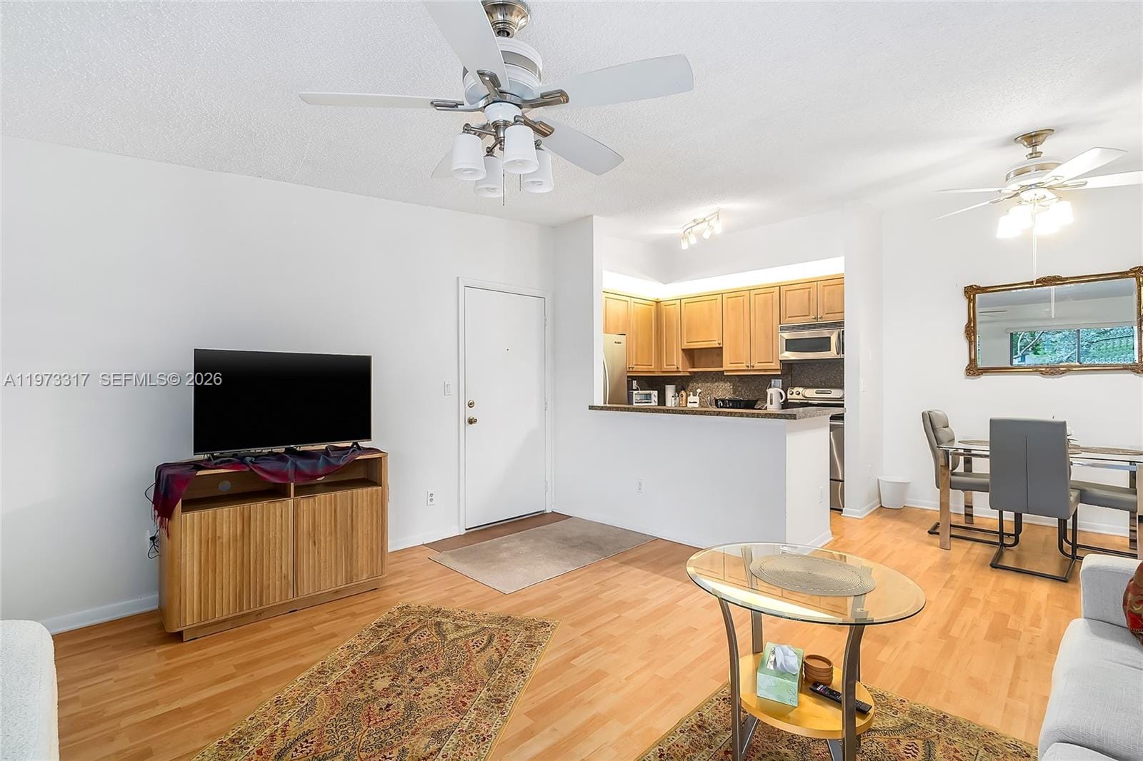 10715 W Clairmont Circle 212 — photo 7