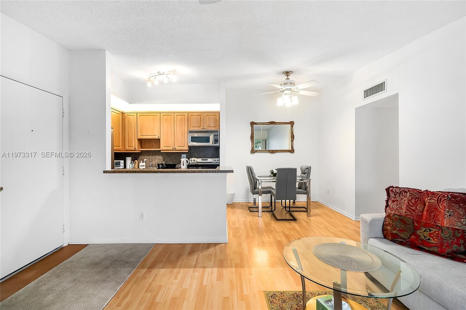 10715 W Clairmont Circle 212 — photo 8