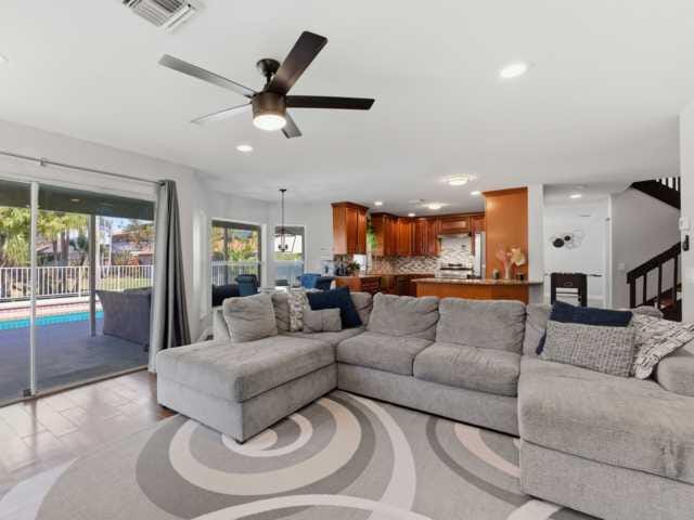 5528 Descartes Circle, Boynton Beach, FL 33472 photo 4