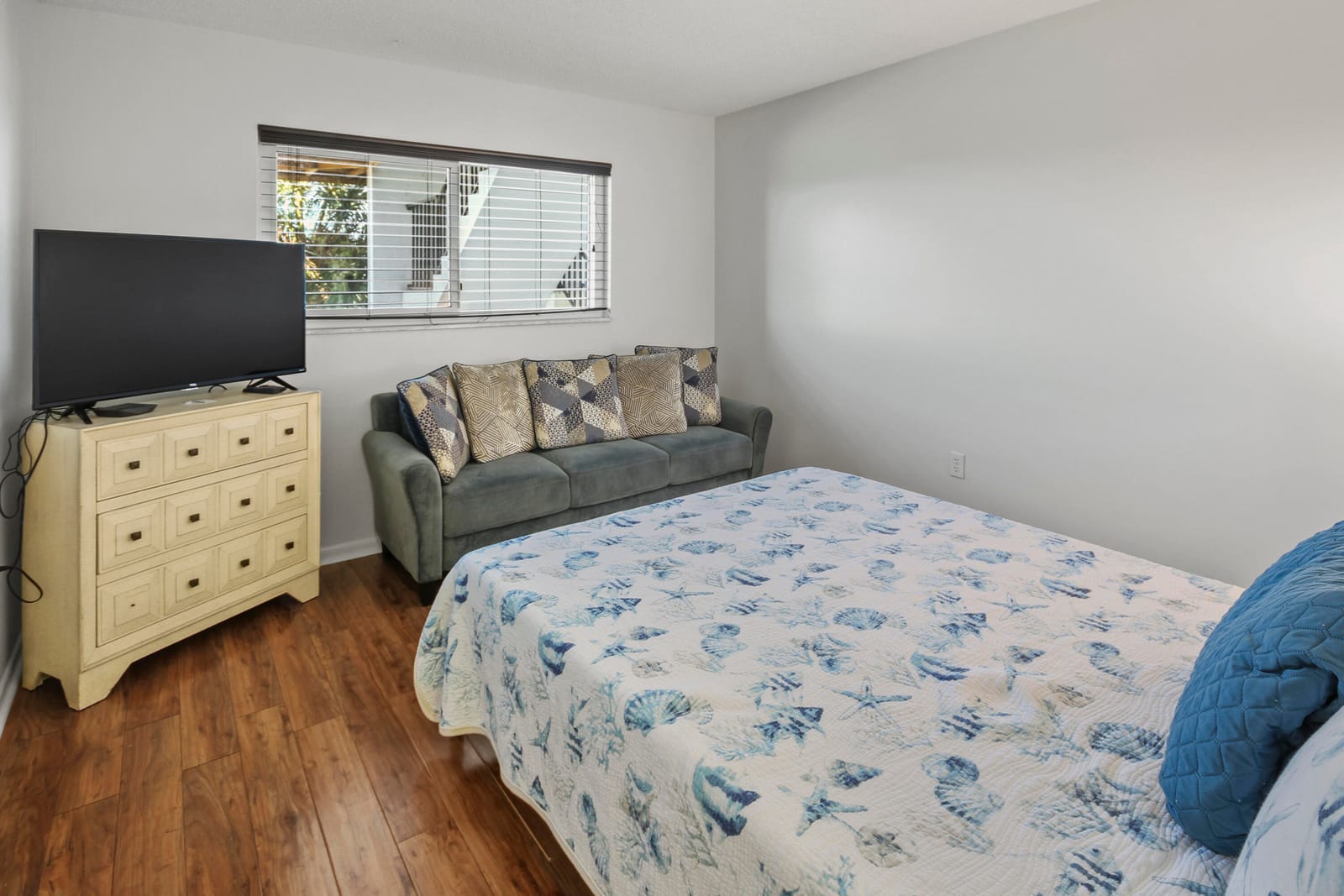 2936 Lake Shore Drive 310 — photo 11