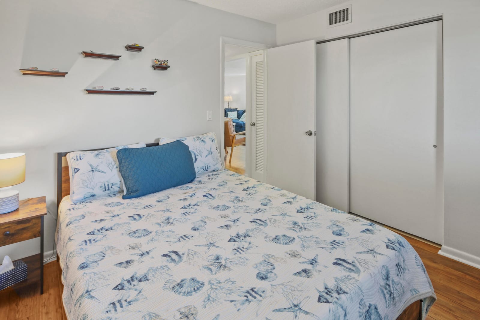 2936 Lake Shore Drive 310 — photo 12