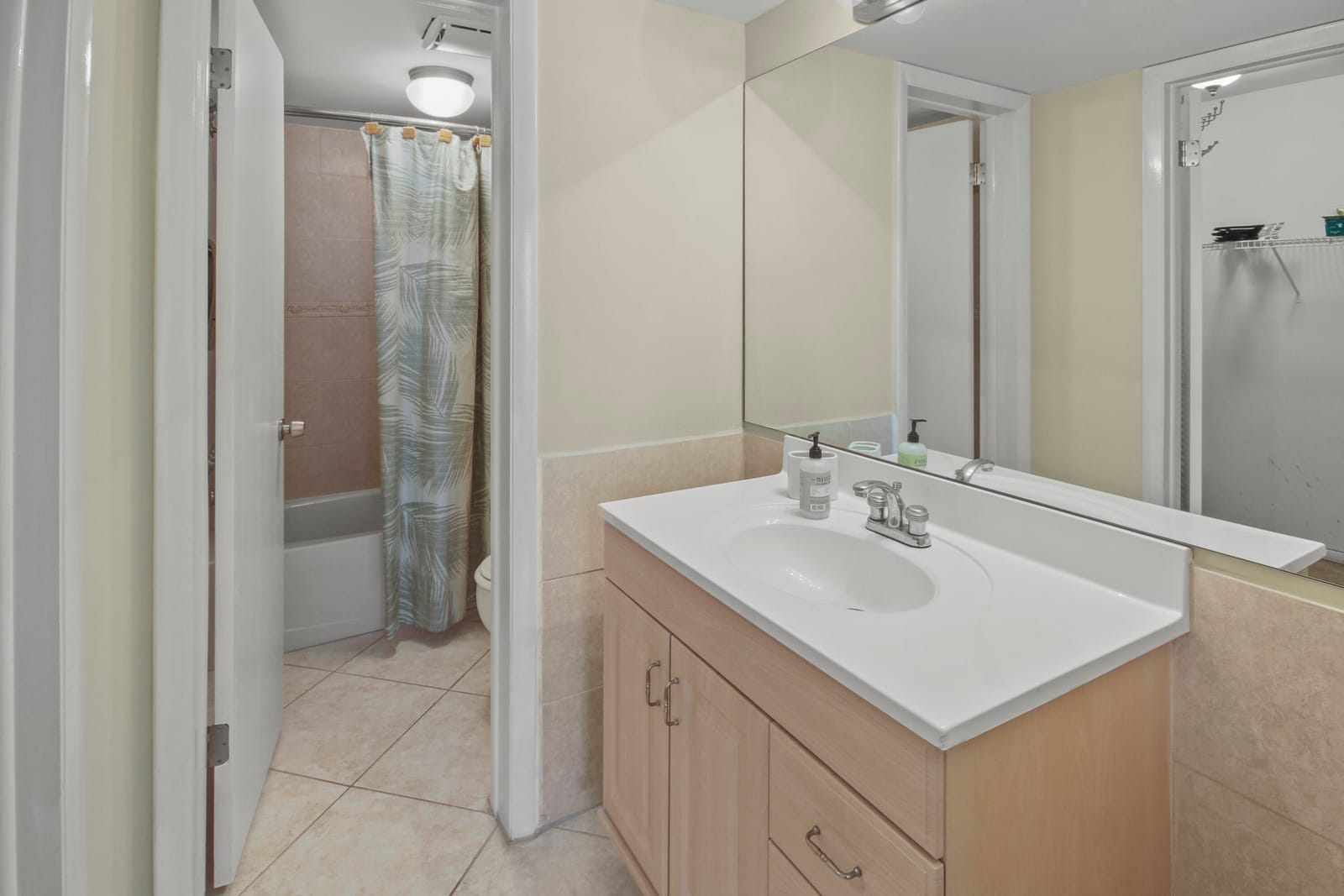 2936 Lake Shore Drive 310 — photo 8