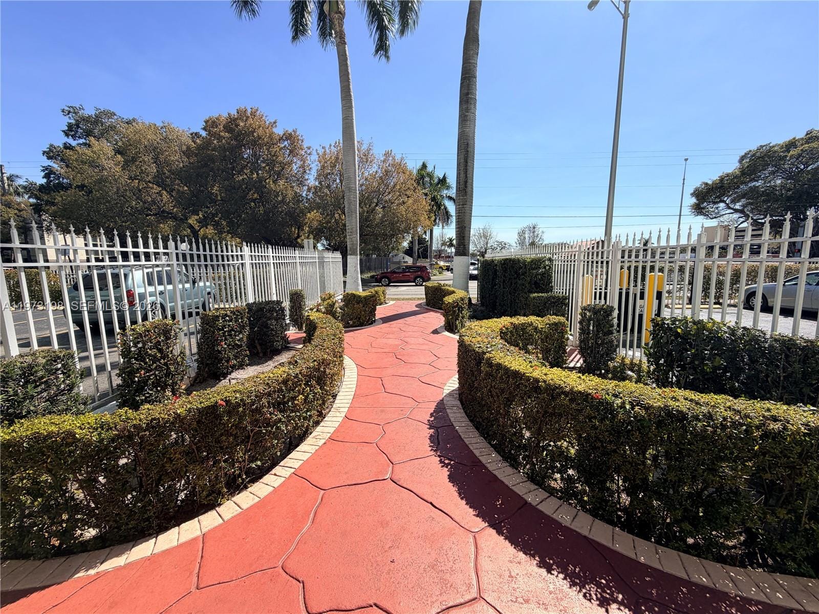 1825 W 44th Place 206, Hialeah, FL 33012 photo 15