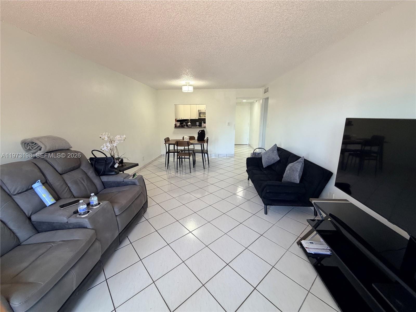 1825 W 44th Place 206, Hialeah, FL 33012 photo 7