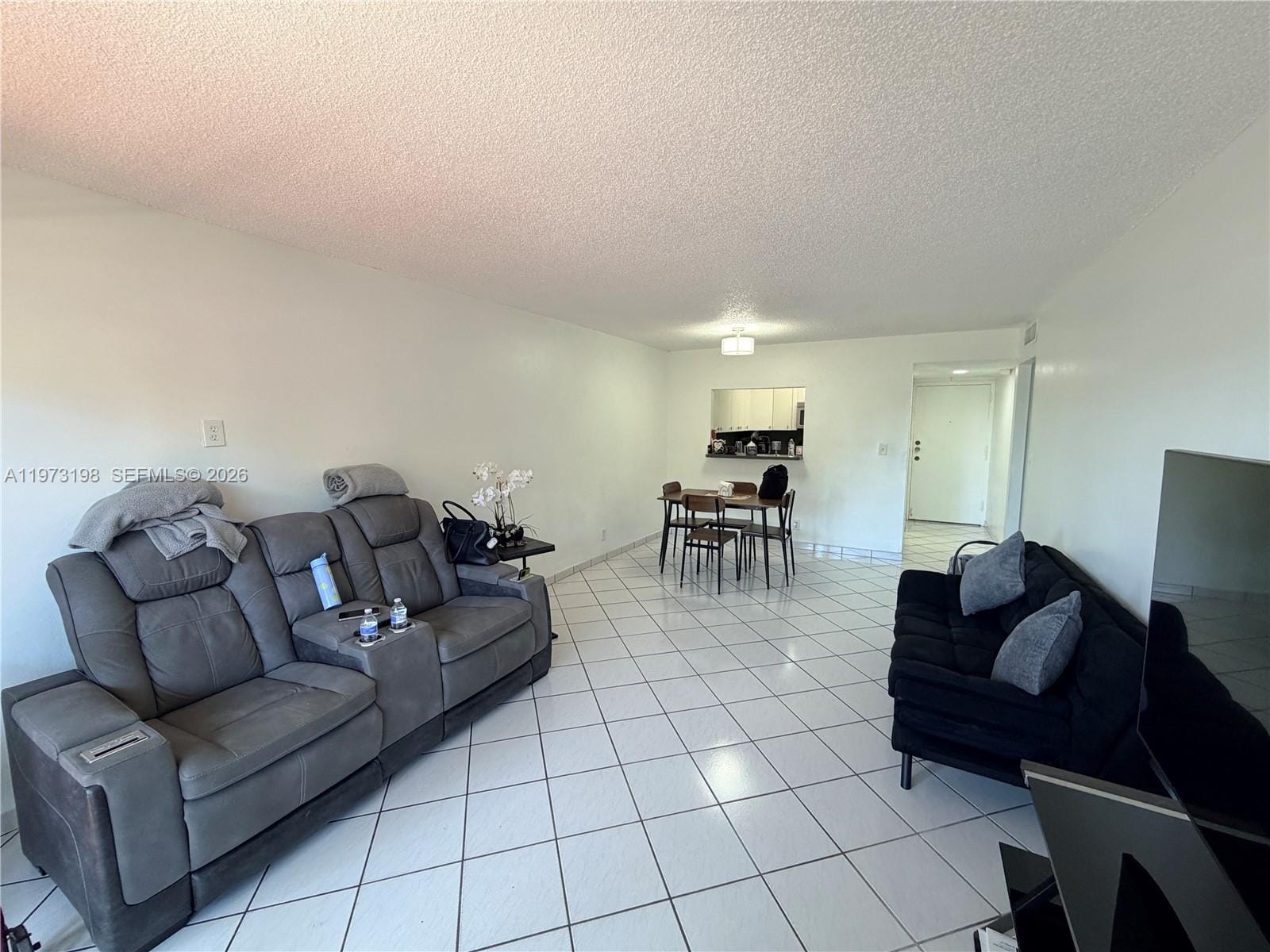 1825 W 44th Place 206, Hialeah, FL 33012 photo 8