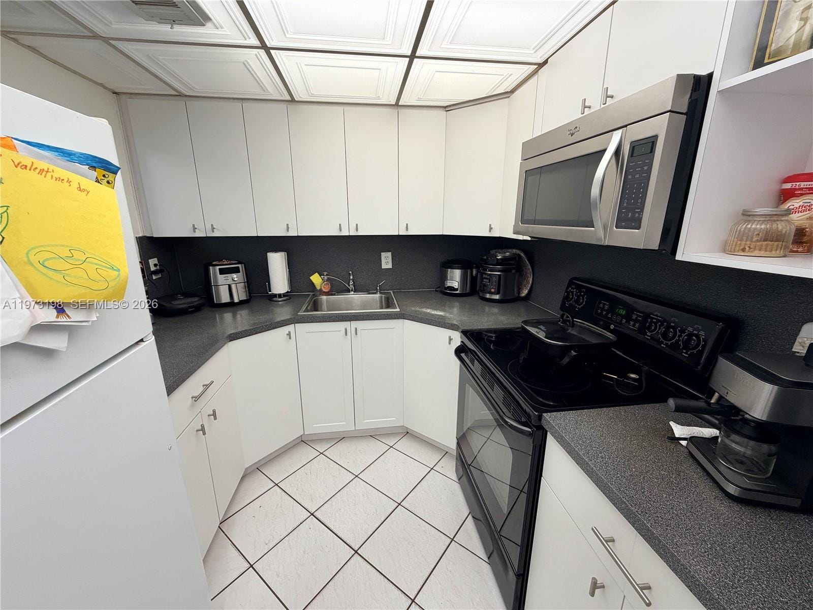1825 W 44th Place 206, Hialeah, FL 33012 photo 10