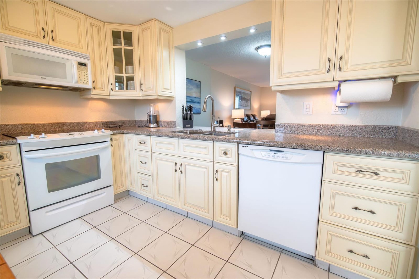 131 SE 3rd Avenue 608, Dania Beach, FL 33004 photo 7