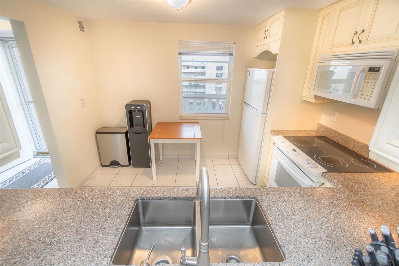 131 SE 3rd Avenue 608, Dania Beach, FL 33004 photo 9