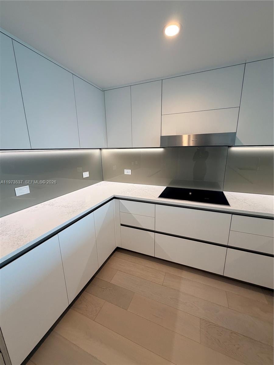 9221 E Bay Harbor Drive 309 — photo 11