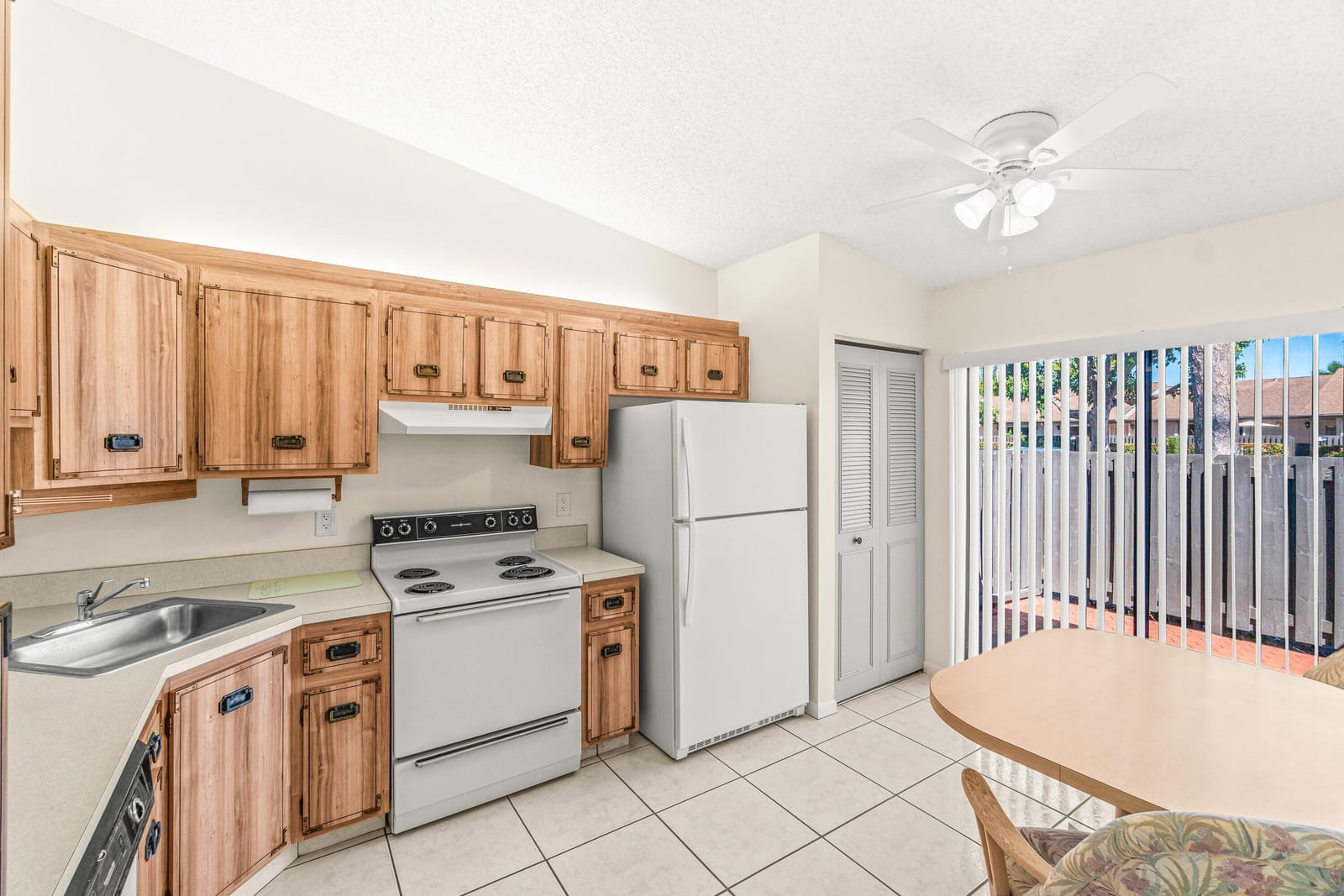 704 Sunny Pine Way C, Greenacres, FL 33415 photo 9