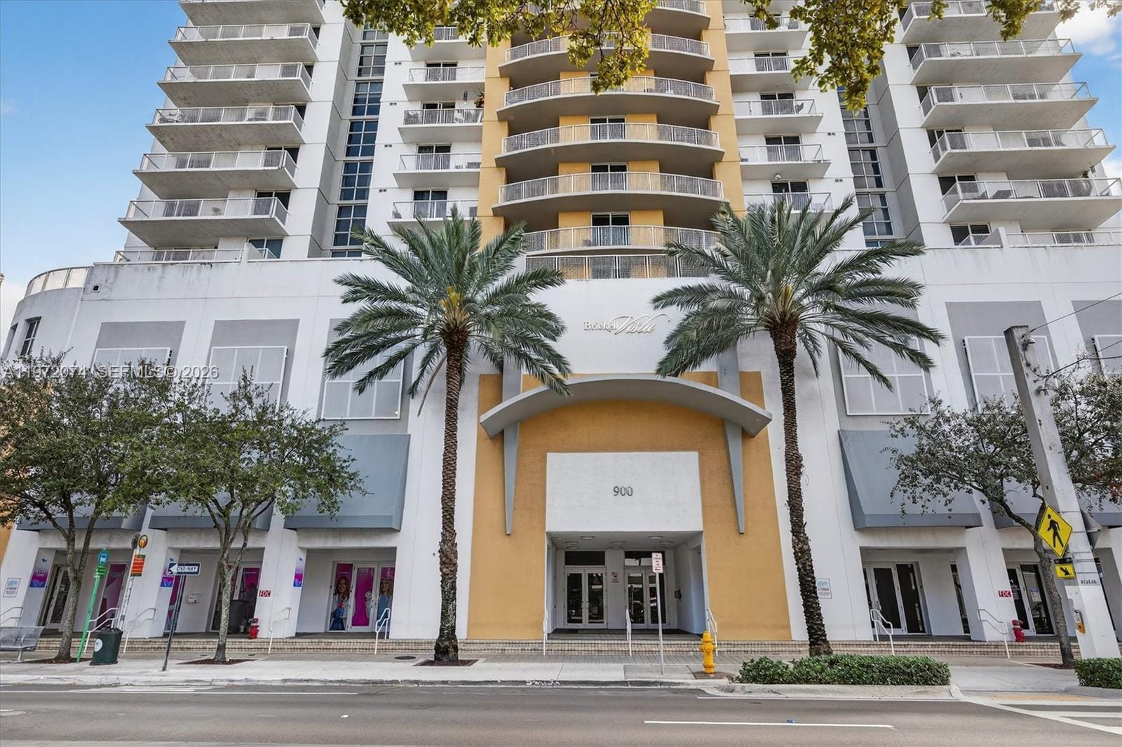 900 SW 8th Street 505 — photo 3