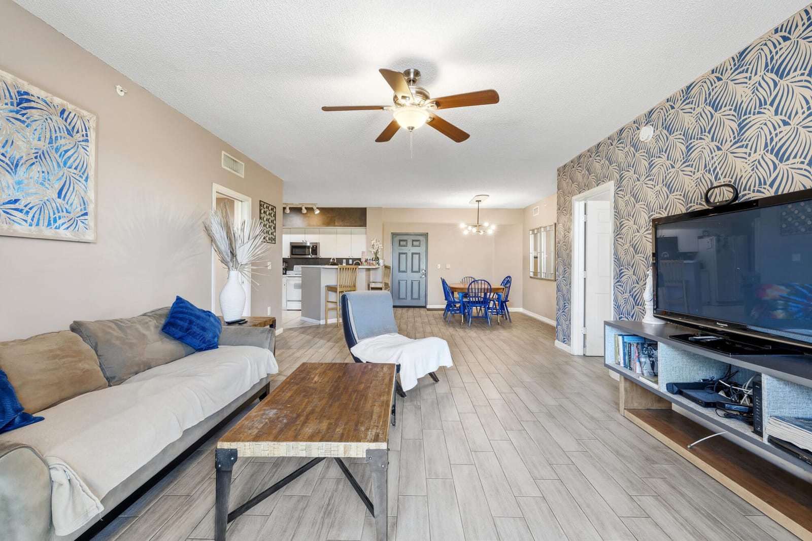 11750 Saint Andrews Place 203, Wellington, FL 33414 photo 2