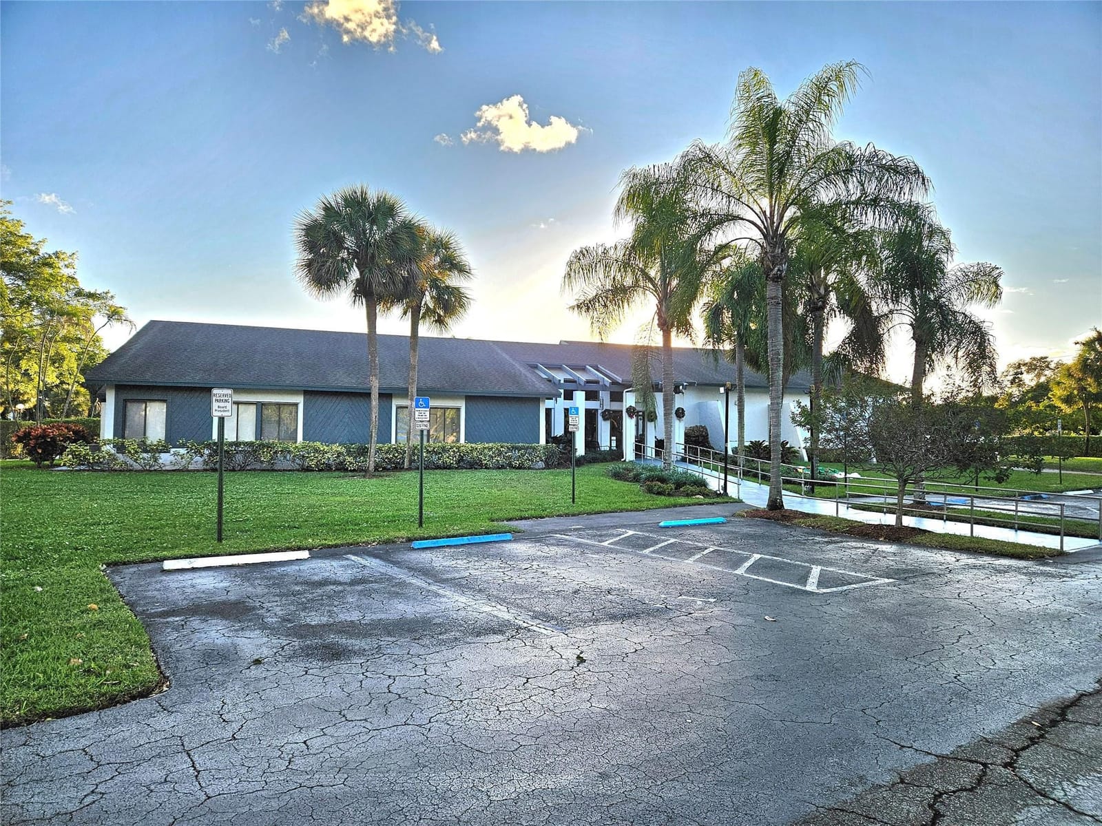 1460 NW 80th Avenue 101, Margate, FL 33063 photo 17