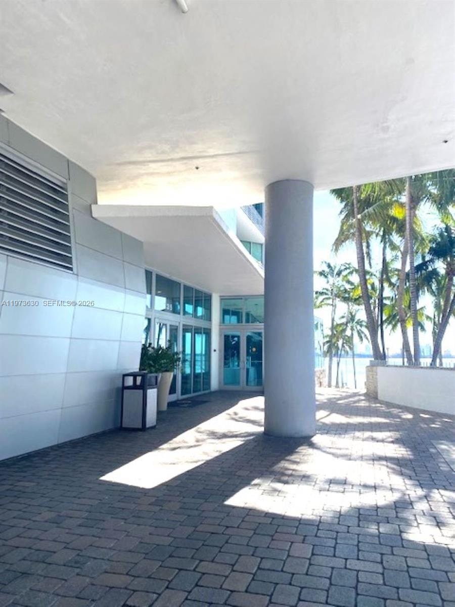 335 S Biscayne Boulevard 1002 — photo 4