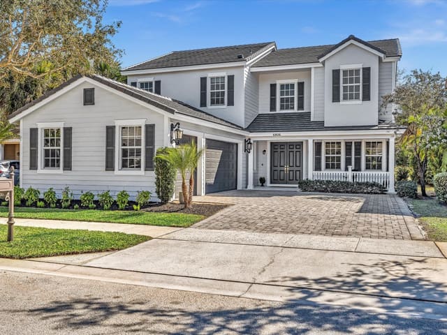 6806 Lakeside Circle, sold in Lakeside Village at Davie, Davie, FL