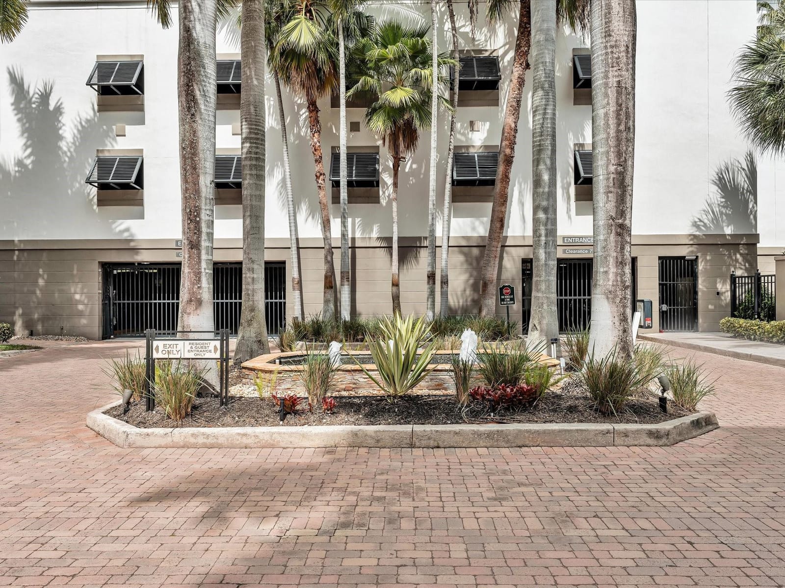 2421 NE 65th Street 406, Fort Lauderdale, FL 33308 photo 6