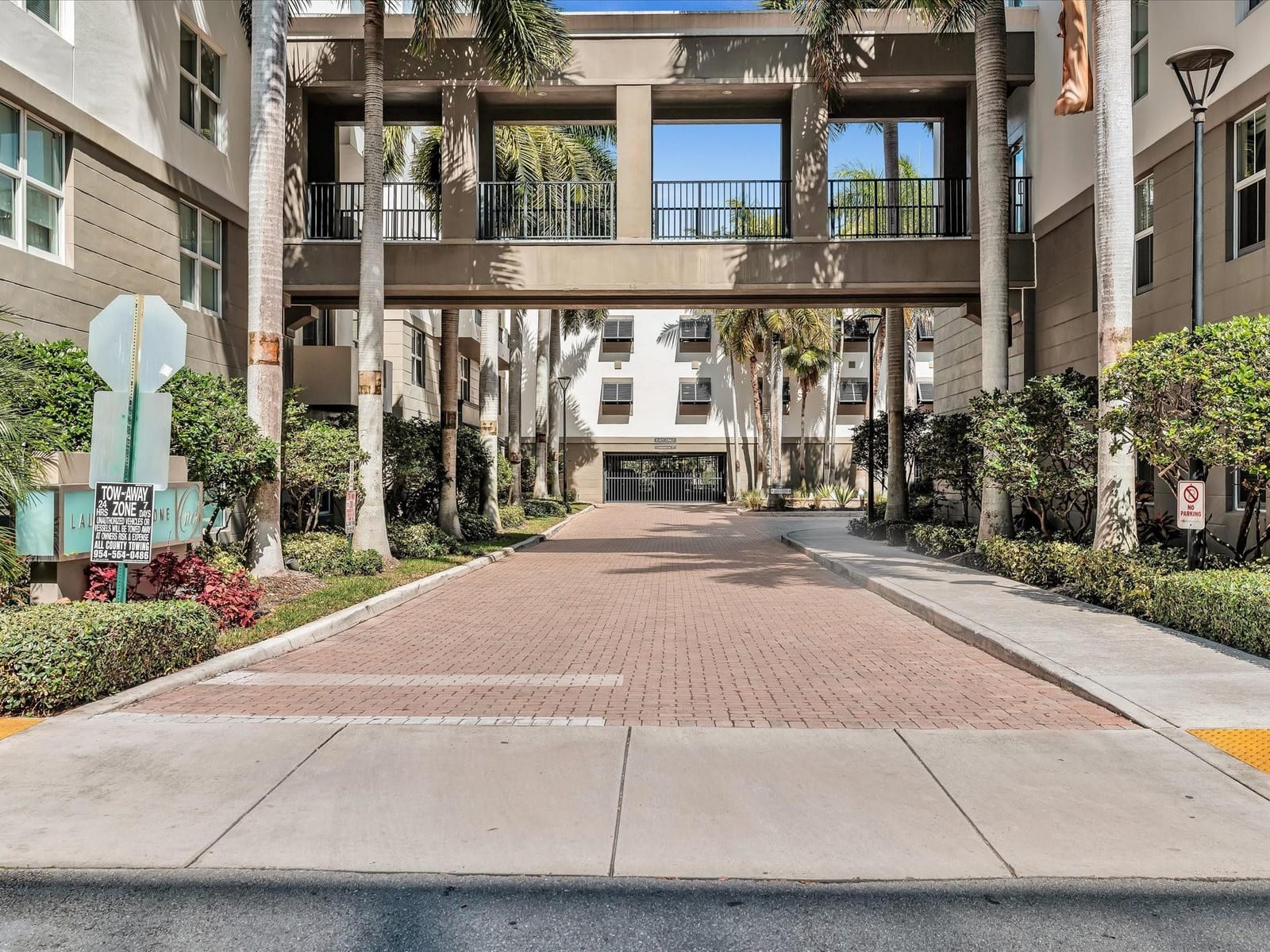 2421 NE 65th Street 406, Fort Lauderdale, FL 33308 photo 7