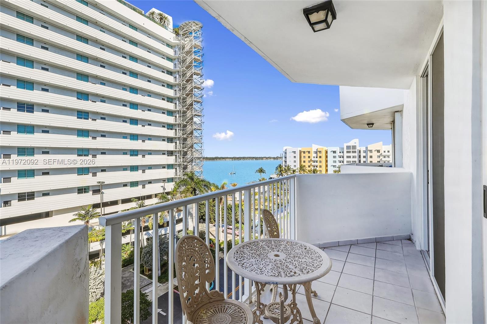 7933 W Dr 819 819, North Bay Village, FL 33141, North Bay Village