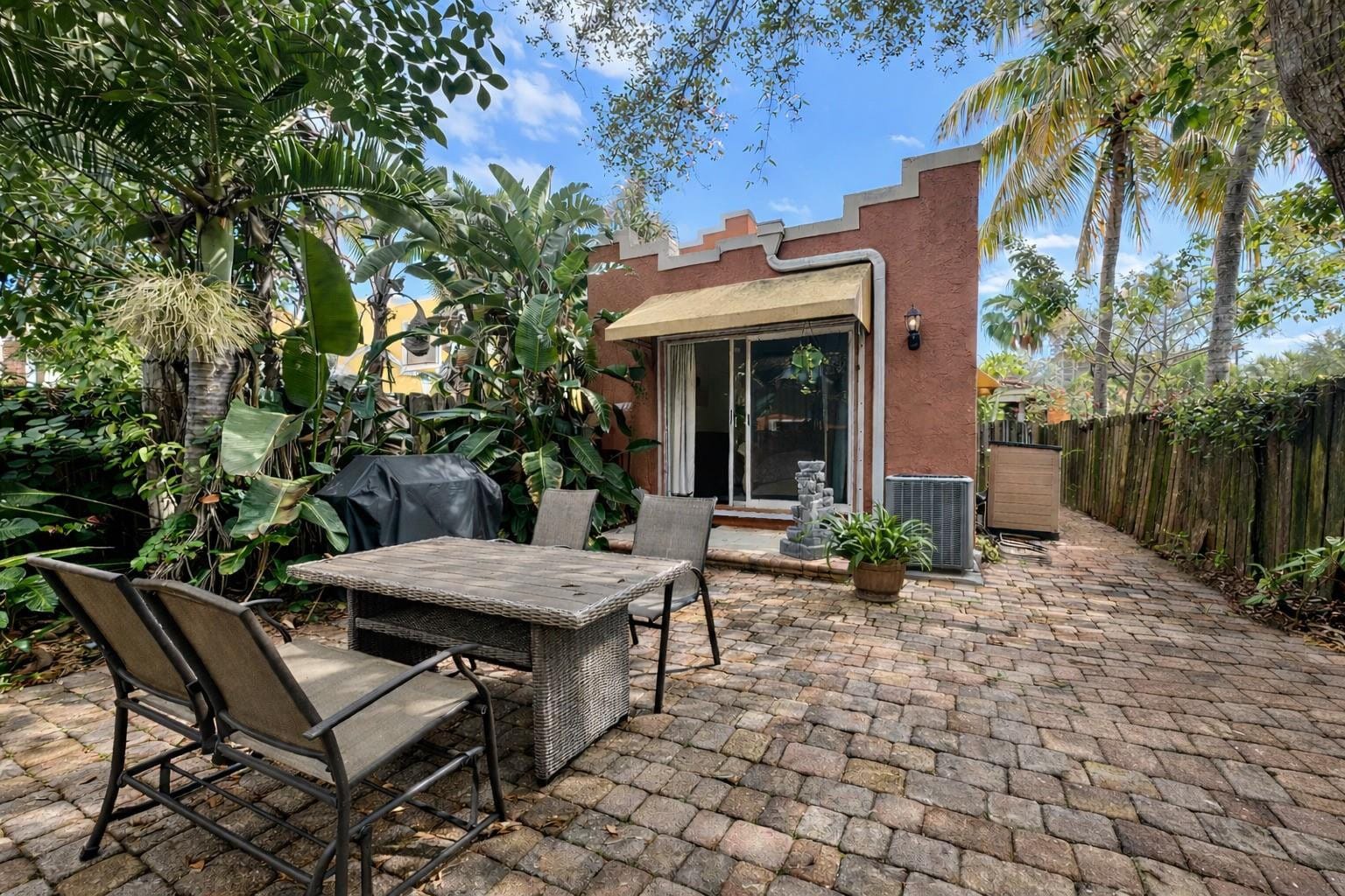 701 NW 1st Avenue — photo 12