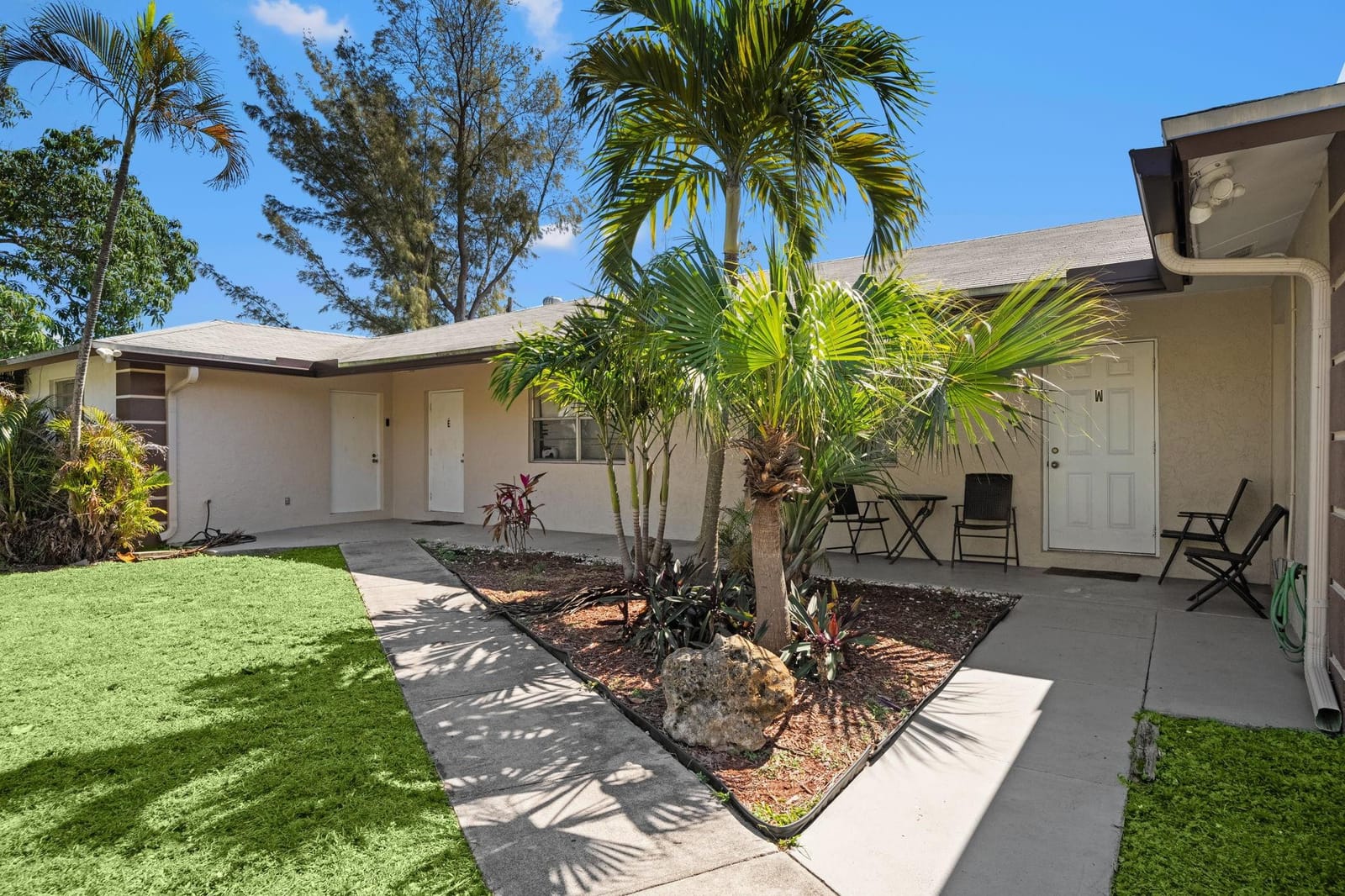400 NE 2nd Street, Boynton Beach, FL 33435 photo 3
