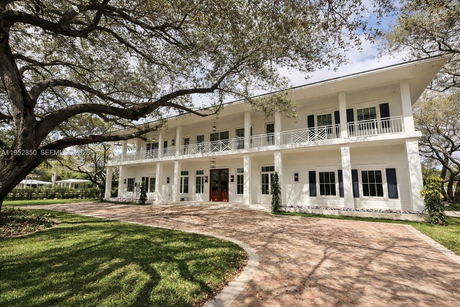 6475 SW 92nd Street, Pinecrest, FL 33156