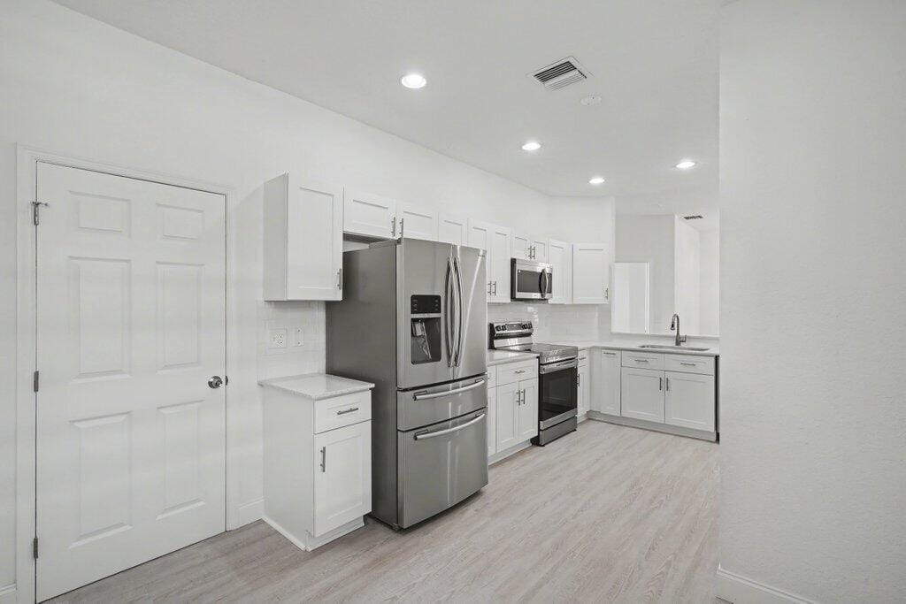 1331 SW Greens Pointe Way, Palm City, FL 34990 photo 2