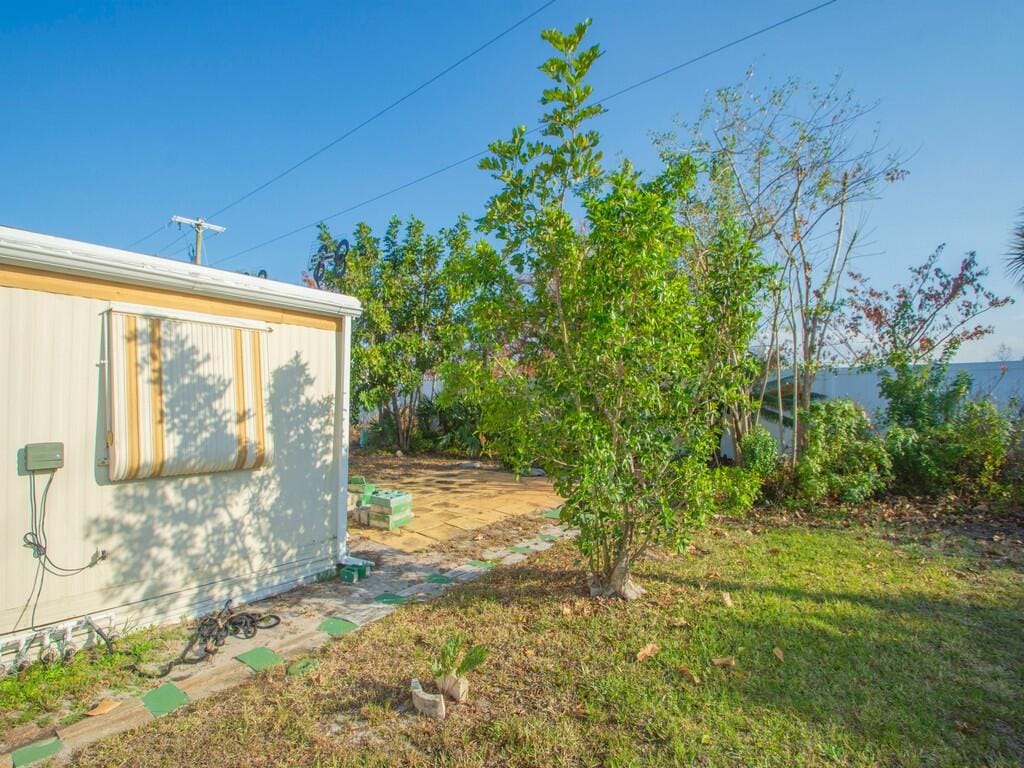 335 NE Tropicalia Lane, Jensen Beach, FL 34957 photo 24