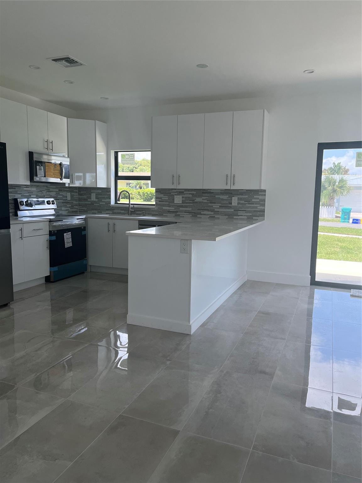 2877 SE 1st Court, Boynton Beach, FL 33435 photo 9