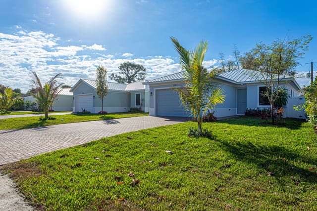 314 4th St Street, sold in Pine Gardens, Jupiter, FL