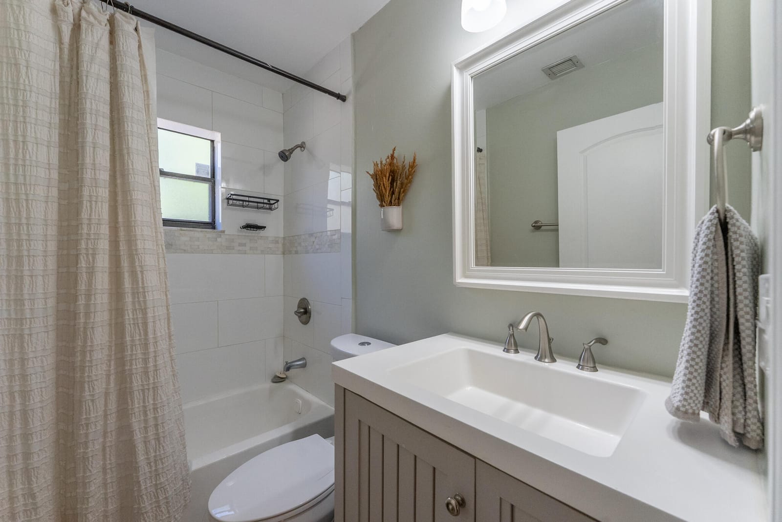 548 NW 45th Drive, Delray Beach, FL 33445 photo 25