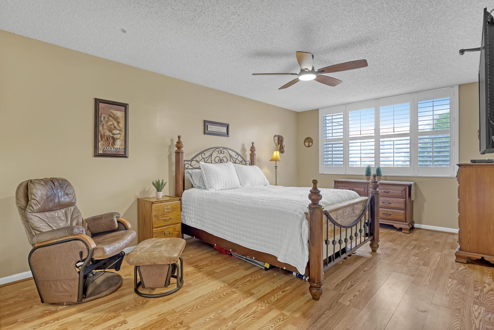 105 Half Moon Circle F1 — photo 11