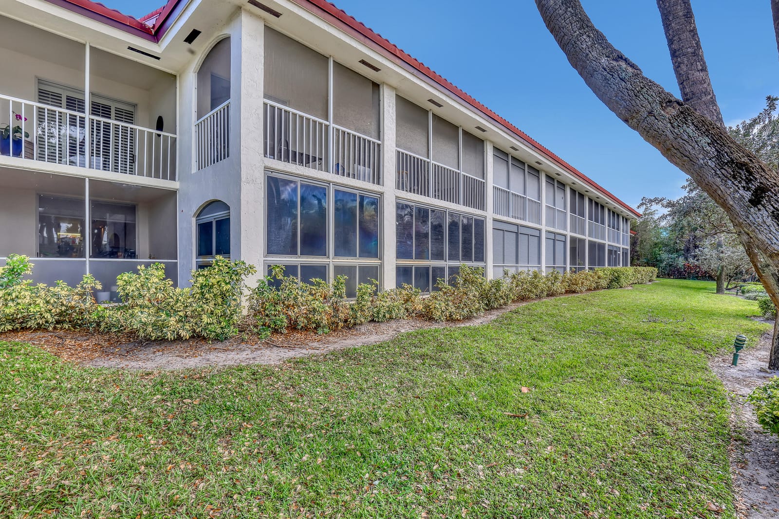105 Half Moon Circle F1, Hypoluxo, FL 33462 photo 16