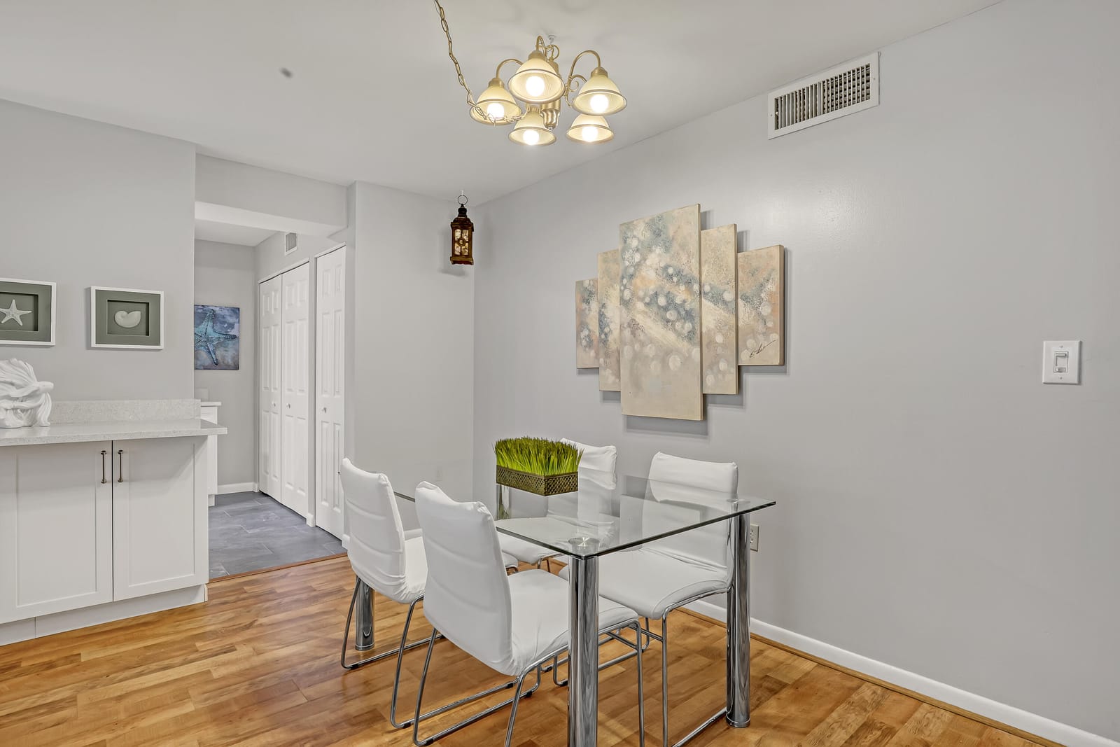 105 Half Moon Circle F1 — photo 7