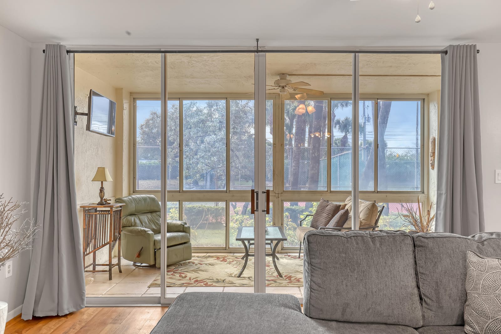 105 Half Moon Circle F1 — photo 9